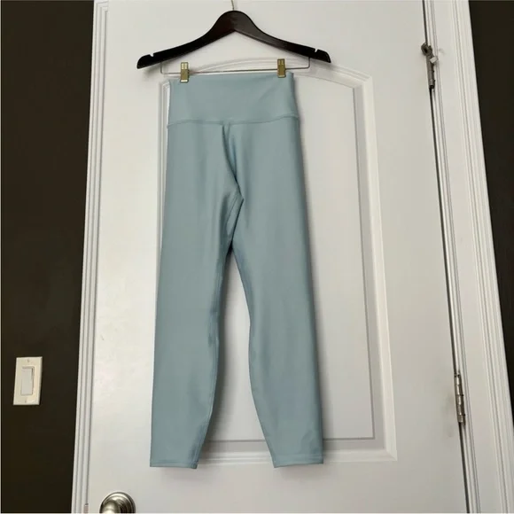 ALO Yoga Blue High-Waisted Leggings ( 7/8 chalk blue) - Picture 3 of 3